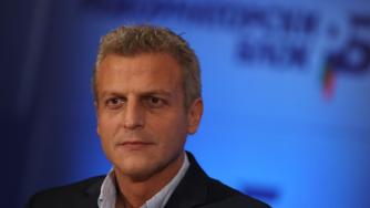 ДСБ се оттегля управлението, но Москов остава министър