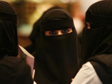 Саудитска Арабия избра за първи път жена за общински съвет