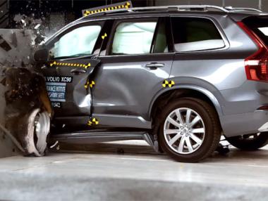 Избраха най-сигурните коли на 2016 г.