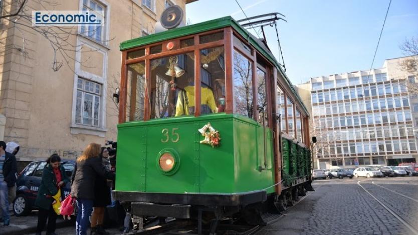 Дядо Коледа ще посреща децата във „Вълшебния трамвай“ в София