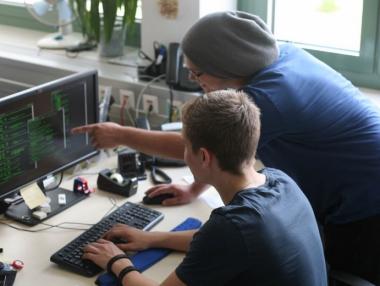 Разходите на работодателите за труд нарастват със 7.4%