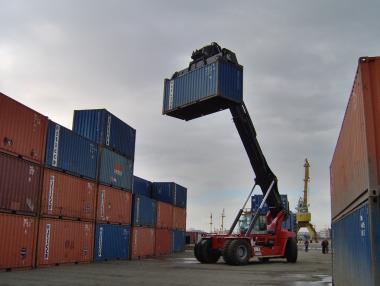 Тръгва контейнерен влак от Китай до Бургас