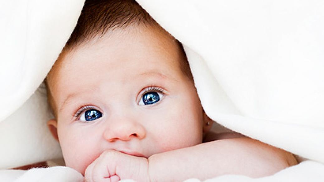 С 10 000 по-малко са родените бебета през 2015 г.