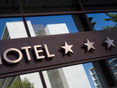 5-звезден хотел затваря столична дискотека