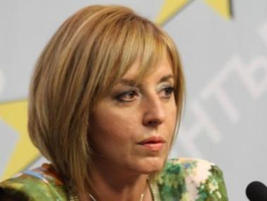 Манолова в защита на казаните за ракия
