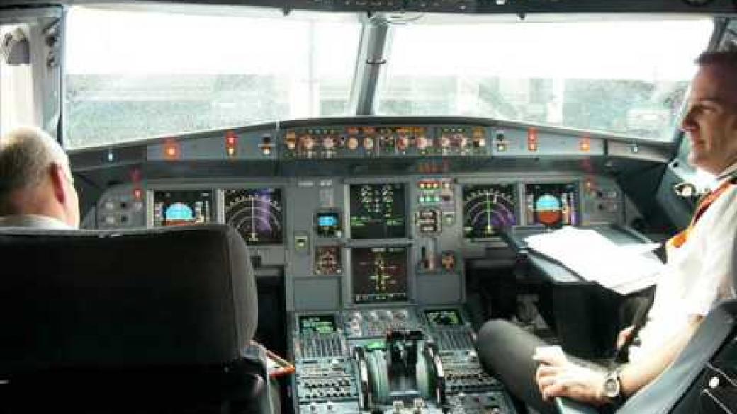 Българин е сред пилотите на най-големия самолет в света