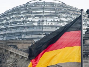 Слабото евро увеличи приходите на германските фирми