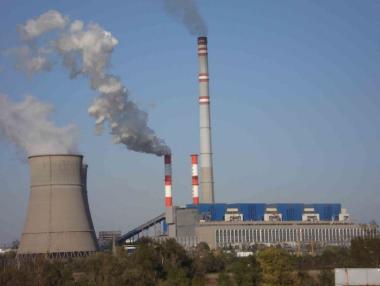 Държавата наема адвокати за дела срещу американските тецове