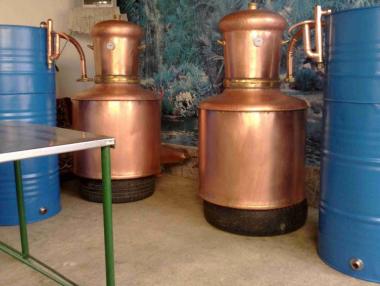 Край на варенето на домашна ракия от днес