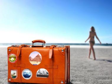 Кои туристи харчат най-много в чужбина?