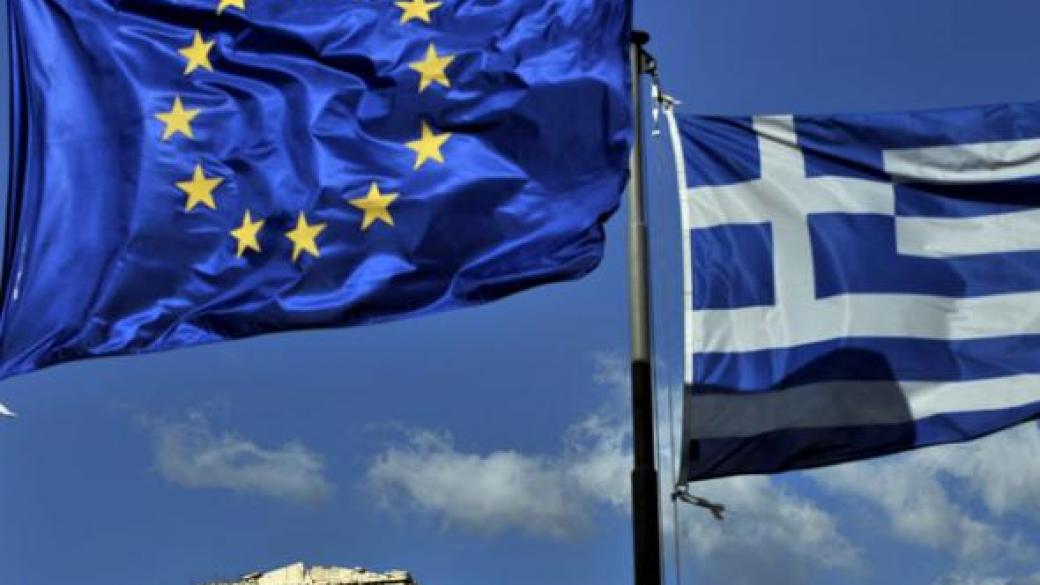 Гърция орязва пенсиите с 15%
