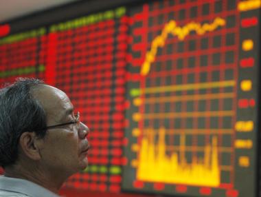 Китай наля близо $20 млрд., за да спре срива на борсата