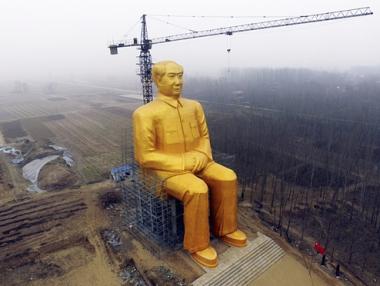Китай издигна гигантска статуя на Мао Дзедун