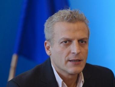 До април въвеждат пръстовия отпечатък за аптеки и болници