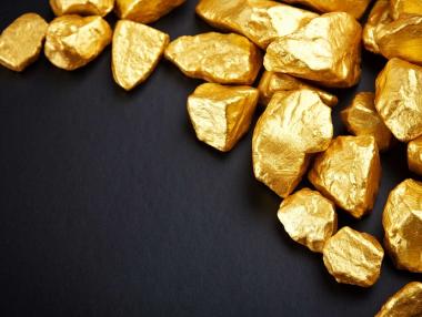 Златото нараства заради търсене на сигурност