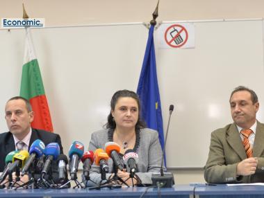 До 3 години всички данъчни декларации ще се подават онлайн