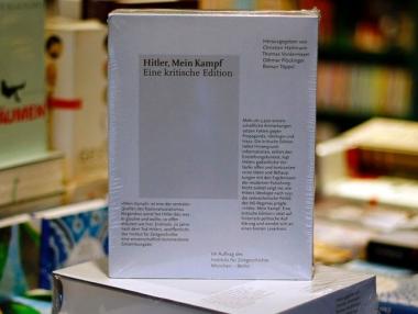 „Моята борба“ свърши часове след преиздаването си