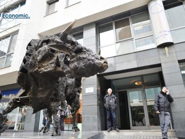 По-малко сделки и оборот на фондовата борса през 2015 г.