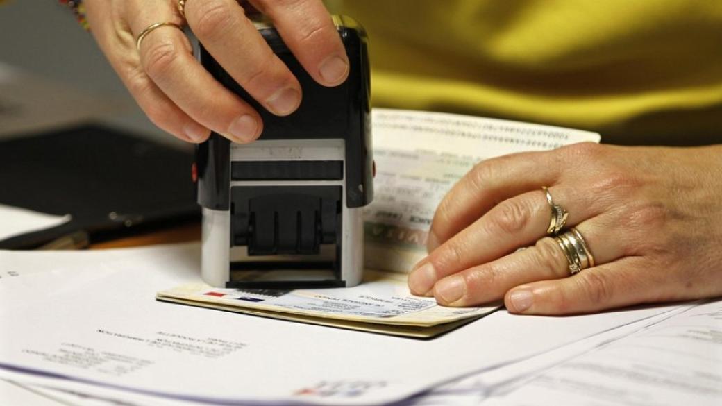 САЩ може да променят правилата за падането на визите за българи