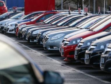 Над 3000 нови коли купени у нас през декември