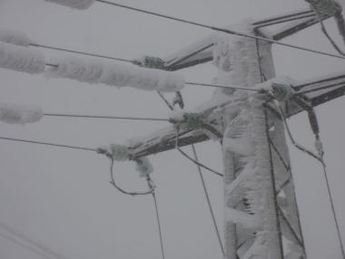 Кражба на трансформаторно масло остави без ток 329 клиенти на ЧЕЗ