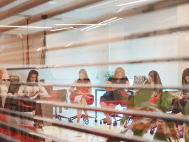 Съвета на жените в бизнеса с обучения за мениджъри