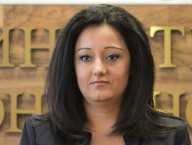 При минус 10 градуса солта не действа, топим снега с друго