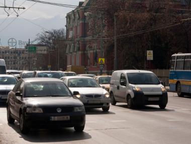 Всяка трета кола без платени данъци