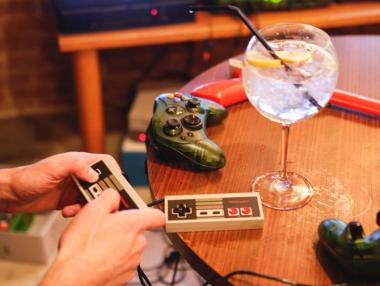 В Амстердам отвори хотел за геймъри