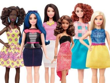 Барби става дребна, висока или пълничка