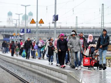 Европа ще приема до 250 хил. бежанци годишно