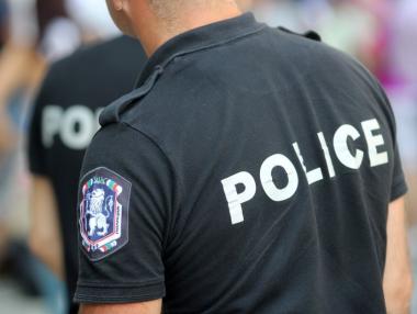 Намаляват с 5 дни отпуските в МВР