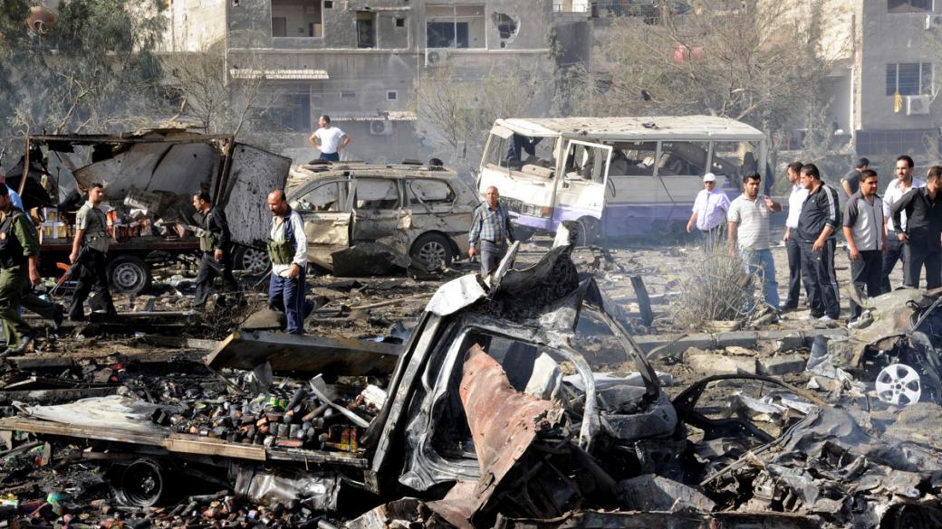 110 ранени при тройна експлозия в Дамаск