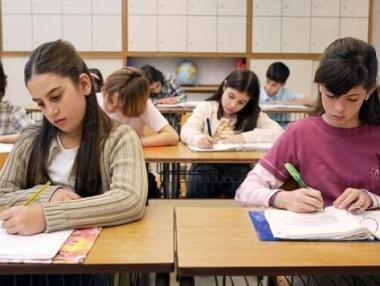 В 8 клас ще учат как се прави и управлява фирма