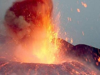 Вулканът „Сакураджима“ изригна в Япония