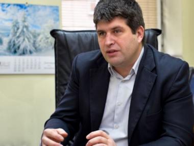 Данък „уикенд“ няма да се отлага