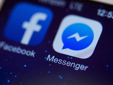 Facebook въвежда SMS интеграция