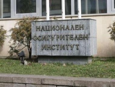 726 лв. е среденият осигурителен доход у нас за 2015 г.