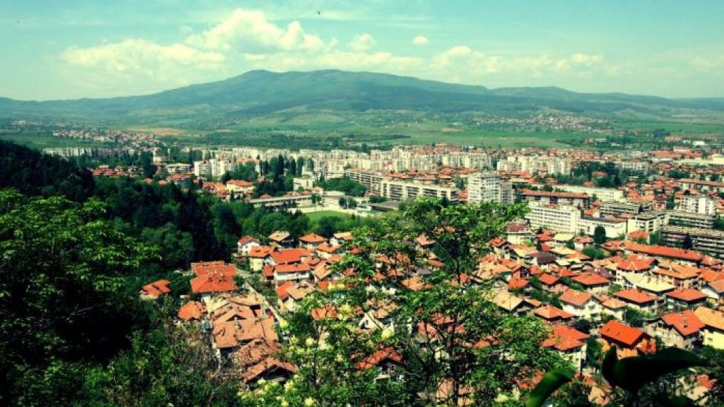 Опашка от инвеститори в българско село заради минерални извори