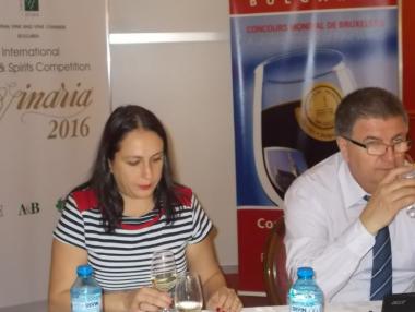 Над 200 претенденти се борят за наградите на „Винария“