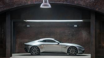 Продадоха новата кола на Джеймс Бонд за 3,4 млн. долара