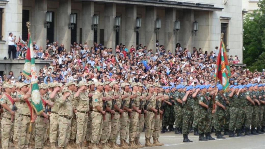 И младежите минават на отчет в армията