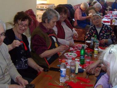 Пощенска банка подарява 14 000 ръчно изработени мартеници