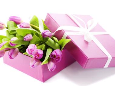 КЗП проверява офертите за 8 март