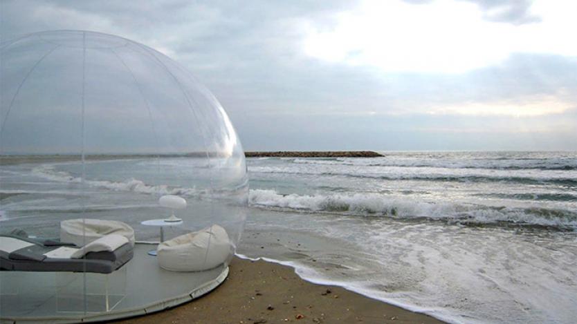 Прозрачна палатка-балон за наслада под звездите