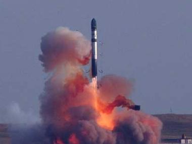 Северна Корея изстреля шест ракети към Японско море