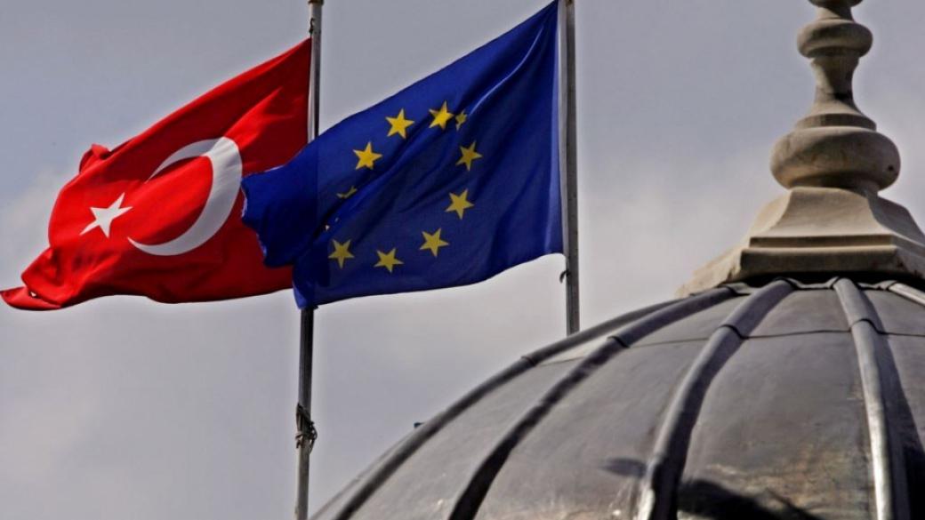 Турция иска 20 млрд. евро за бежанците