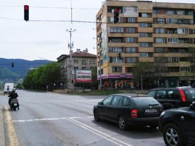 Затварят част от бул. „България” заради метрото