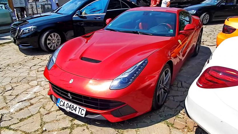 От регистрираните 72 коли Ferrari у нас само една е чисто нова