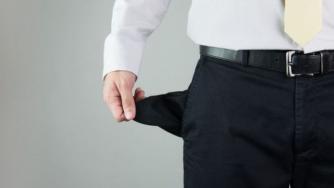 Повече от половин България е във финансов колапс